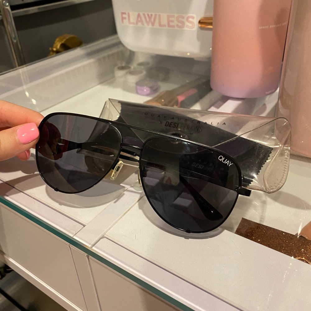 QUAY x Desi Perkins High Key